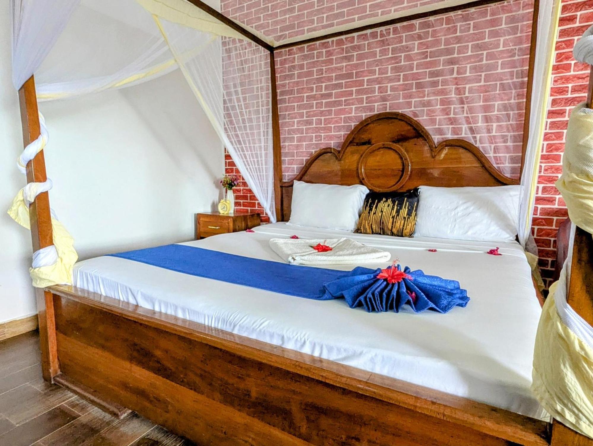 Blue Tides Hotel Nungwi Bagian luar foto